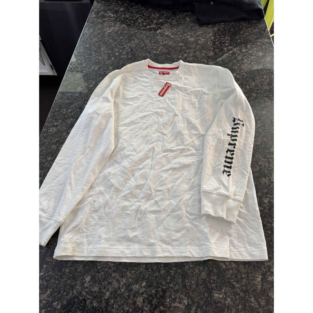 22076‎ supreme 15AW Old English L/S Top white L. NWT